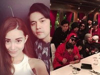 昆凌穿紅帽T扮成周杰倫　「斜眼跩笑」殺氣像到爆！