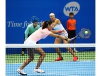 WTA台灣賽／李亞軒、詹謹瑋雙打分別搭檔外國好手晉級