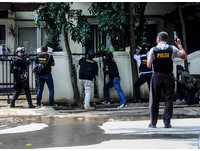 恐攻？印尼發生壓力鍋炸彈攻擊　嫌犯與警駁火中槍被捕