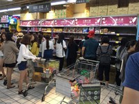 瘋搶！韓國團狂掃「這三樣台灣名產」　店員嚇到來不及補貨