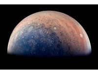 木星南極「藍色雲帶」好迷幻！　Juno飛在5.2萬km捕捉美景