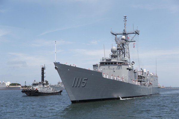 ▲海軍向美採購派里級巡防艦銘傳軍艦（ PFG-1112）、逢甲軍艦（PFG-1115）抵台。（圖／軍聞社提供）