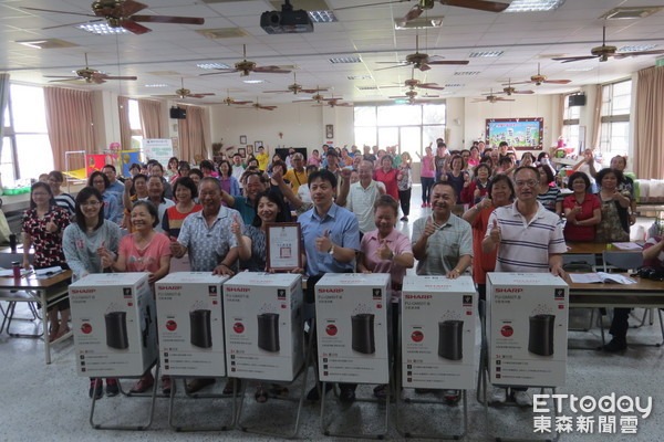 南市滅蚊　鴻海基金會捐377台蚊取空氣清淨機