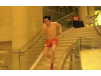 臨時工看到紅內褲「性」奮想偷　主人竟然是47歲中年男