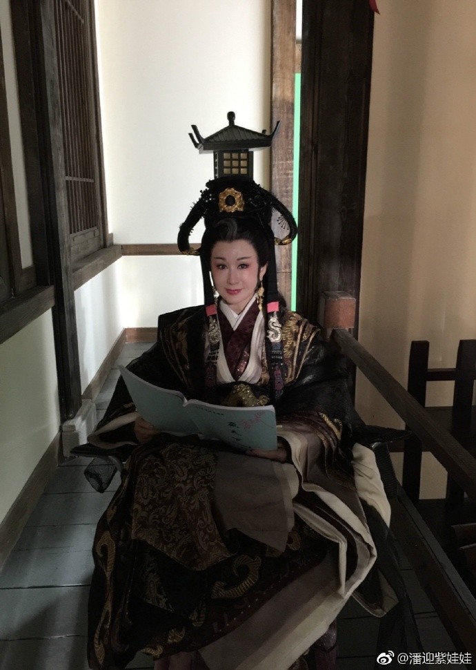▲潘迎紫、范冰冰两位女皇强碰头。（图／翻摄范冰冰、潘迎紫微博）