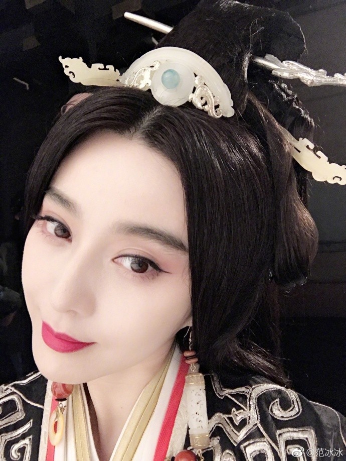 ▲潘迎紫、范冰冰两位女皇强碰头。（图／翻摄范冰冰、潘迎紫微博）