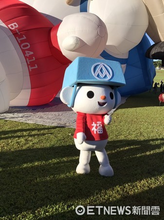 全聯實業公司加入台灣國際熱氣球嘉年華活動贊助行列，這是台灣第一顆企業吉祥物造型球，首次於台灣熱氣球最高殿堂亮相。（圖／台東縣政府提供）