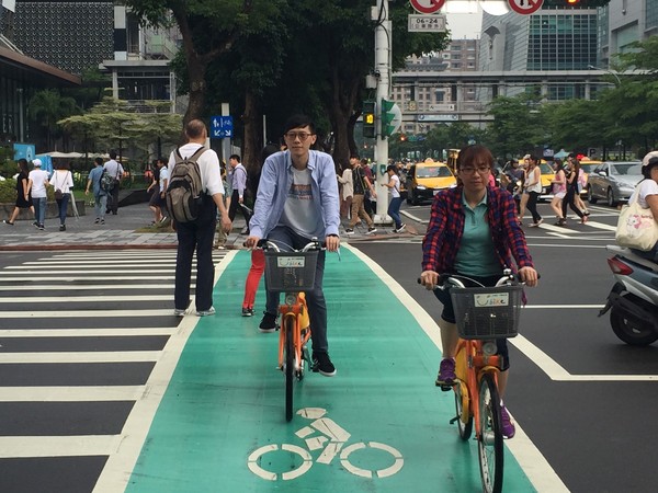 人行道禁骑单车!7月17日起开罚 信义路、仁爱