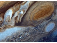  NASA朱諾號飛越木星「大紅斑」　最近距離觀測350歲風暴