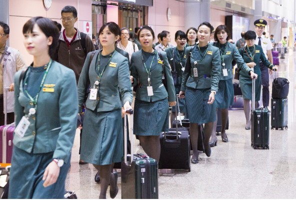 长荣航空,空服员,空姐,机场,eva air(图/记者季相儒摄)