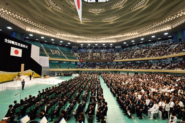 ▲▼日本日前舉行「戰歿者追悼儀式」，共有6200人出席了這項活動。（圖／達志影像）