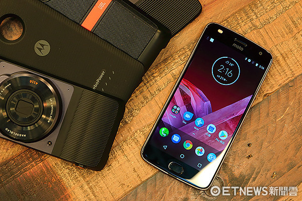 模组化超有趣！ Moto Z2 Play 试玩体验