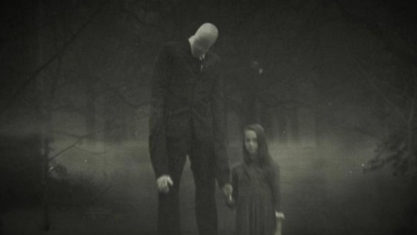 ▼ 都市传说中的「瘦长男」slender man.