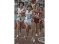 赤腳仙女用「全裸希臘腳」苦練　刷新世界紀錄挺進奧運