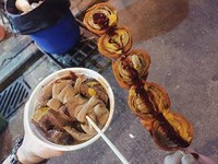 香港超道地小吃滷牛雜！有獨特的港式炸大腸