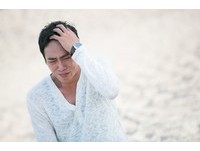 男星莊凱勛拍戲「情緒化」　片場痛哭、淚流不止