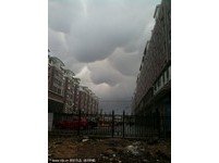吉林延吉罕見「乳房雲」壓頂　壞天氣兆頭