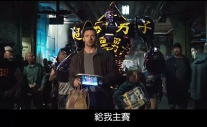 台版钢铁擂台 小机器人格斗赛场外比场内紧张