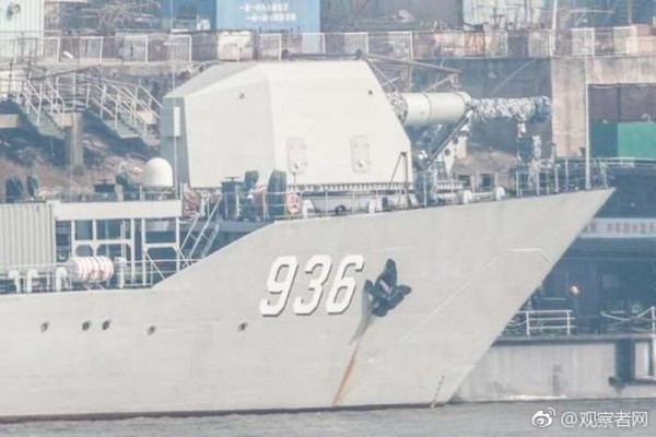 ▲在中國海軍072III型坦克登陸艦「海洋山」號（舷號936）上安裝的電磁砲原型。（圖／翻攝自觀察者網）