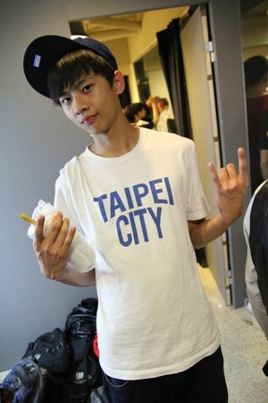 被爆7月秘婚 「<em>杀很大</em>」<em>瑶瑶</em>首曝光认金阳:令