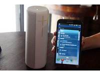羅技發表可以 360 度播放的 NFC 藍芽防水喇叭 UE BOOM