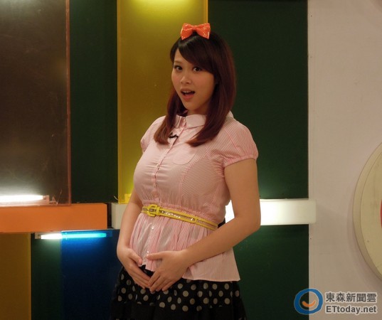 看不出怀孕?可蓝g乳大过肚怕餵奶变更大