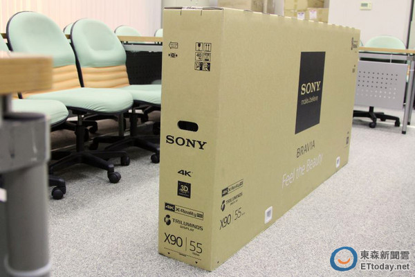 Sony 全新 55 吋 4K 电视 KD-55X9000A 开箱 