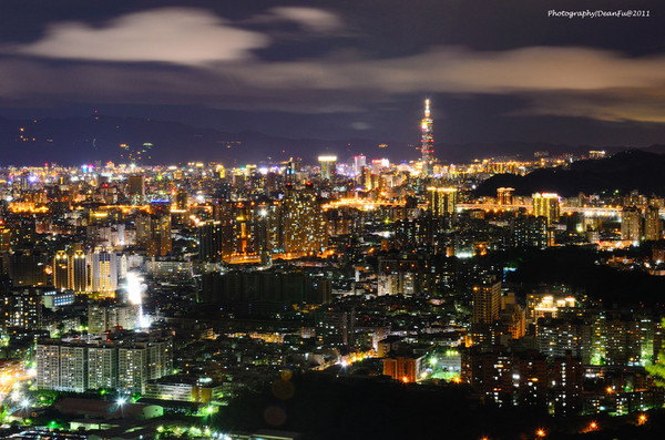 新北市中和的烘炉地的无敌夜景.(图/主办单位提供)