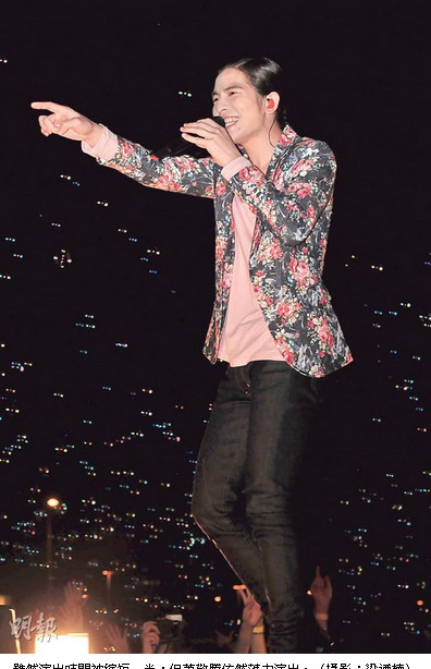 萧敬腾卷入富婆粉丝yuki纠纷 春浪再被衰砍5首