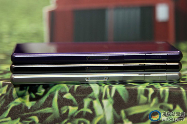 Sony Xperia Z1售价近2.3万送充电底座 首购加