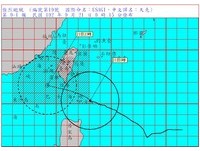 強颱天兔21日凌晨觸陸　蘭嶼瞬間17級陣風、台東滔天浪