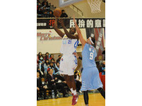 SBL／裕隆洋將、小將開火　飛伊早退達欣4連敗