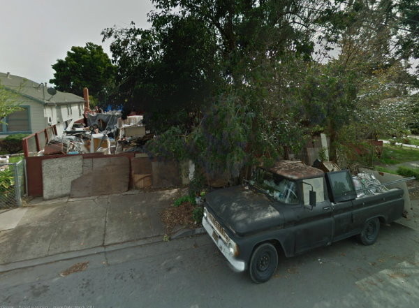 d50034 美國「巨大垃圾屋」　大到在Google地圖上就看得見《ETtoday 新聞雲》