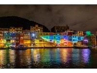 感受海派浪漫!正濱漁港光雕秀今晚登場 林右昌邀民眾感受甜蜜基隆