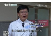 醫師即刻救援！貨車翻覆彈飛7人　李宜恭路過停車搶救