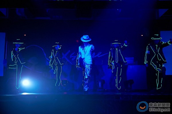 Sony开放Xperia Z2、M2用户免费下载麦可杰克