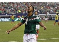 世足賽／墨西哥桑托斯刁鑽遠射　下半場開局1比0
