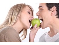 從你「愛吃的水果」看個性...　喜歡吃蘋果的人較衝動？