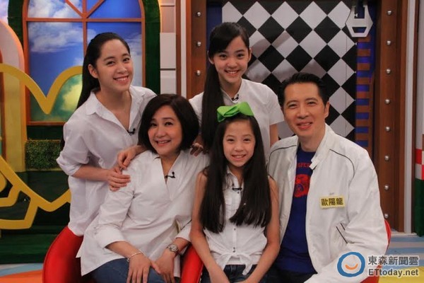 欧阳妮妮很爱哭! 被妹妹呛崩溃 | ETtoday影剧新