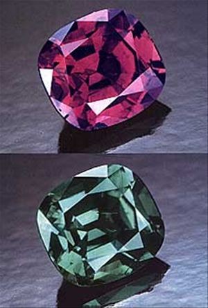 d73769 比鑽石稀有的10種寶石　要送給未婚妻還買不到！《ETtoday 新聞雲》