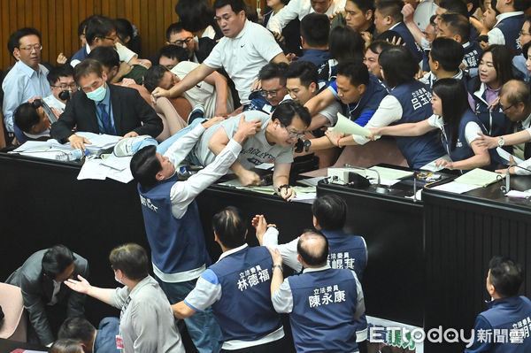 ▲▼。(圖/記者李毓康攝)