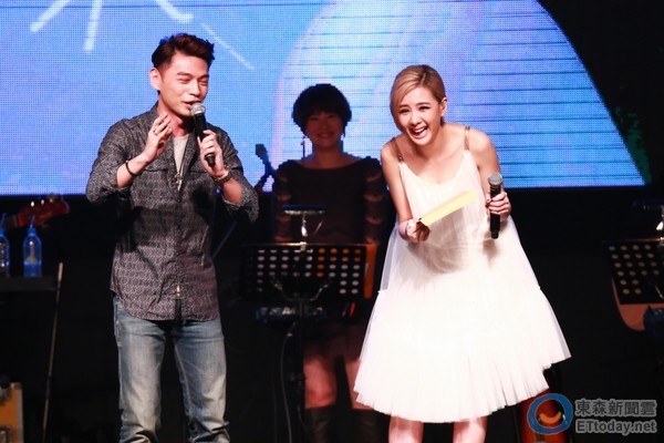 18 |安心亚女孩站出来演唱会 | 艺人 | ETtoday图