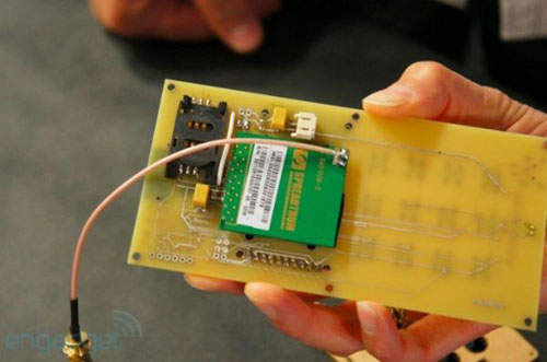 d79833 麻省理工研究生自製「木板手機」　真能打電話！《ETtoday 新聞雲》