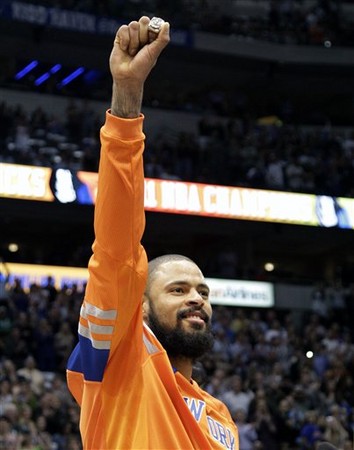 NBA\/尼克中锋钱德勒 荣获本季最佳防守球员 | 