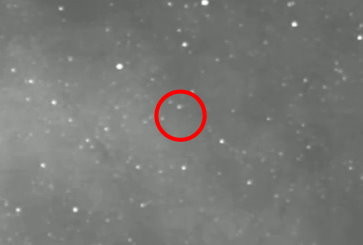 d81472 NASA拍攝到「新星爆炸」　白色光點低調得很驚人！《ETtoday 新聞雲》