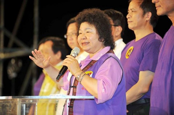 民进党号称逾10万人呛马 陈菊:马说亏欠太简单