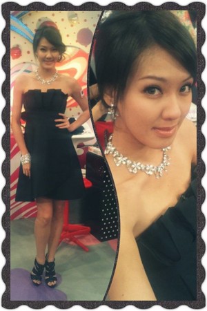 16 | 正妹小模<em>刘雨柔</em>175公分+白皙<em>美腿</em>=火辣身