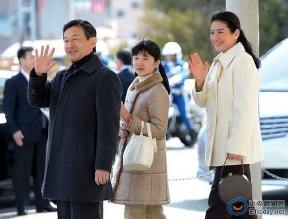 网友:女神对凡人 日本皇太子德仁夫妇的掌上明珠爱子公主,2015年即将