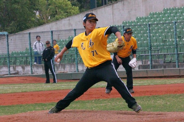 中职\/加强下盘力量 杜家明直球更有尾劲 | ETto