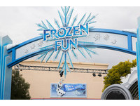 可近距離和艾沙見面！加州迪士尼推出冰雪奇緣周邊樂園